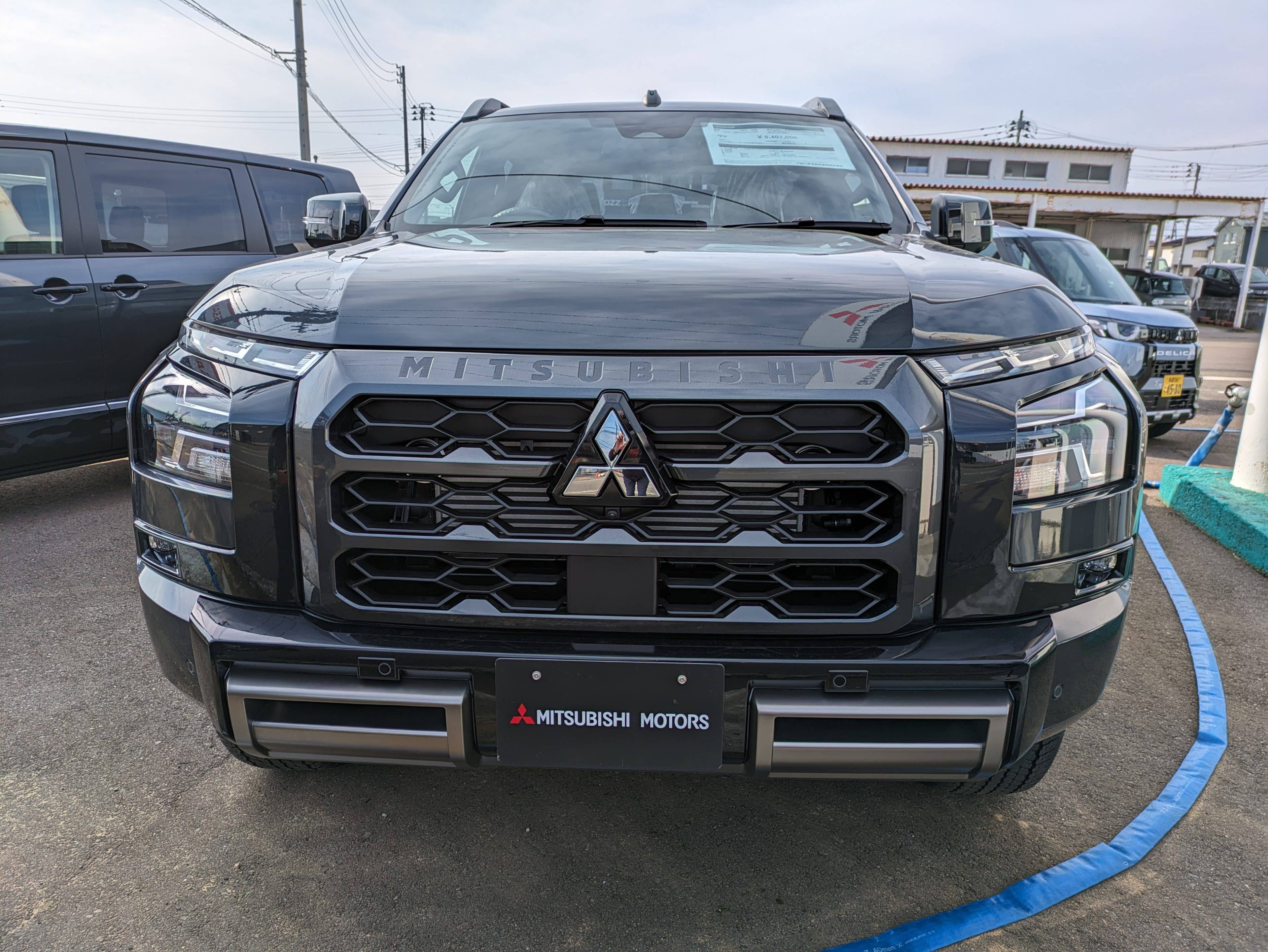 新型トライトン | 中越三菱自動車販売株式会社